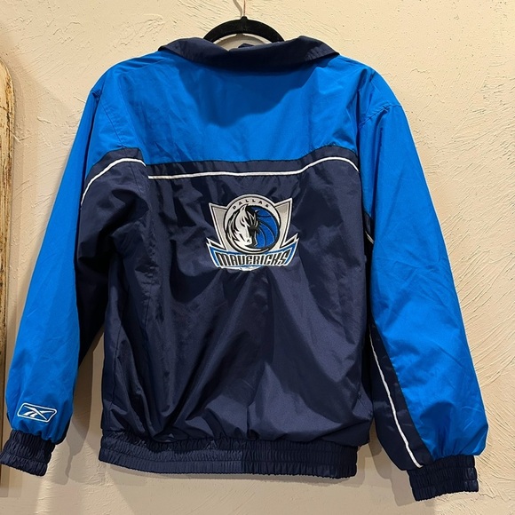 Youth large (14/16) Dallas Mavericks zip up wind breaker jacket - Picture 7 of 8